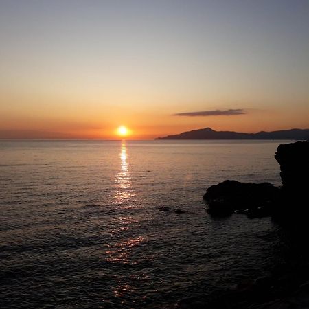 Cinque Terre & Portofino Lodge-Dependance Bracco Moneglia Dış mekan fotoğraf